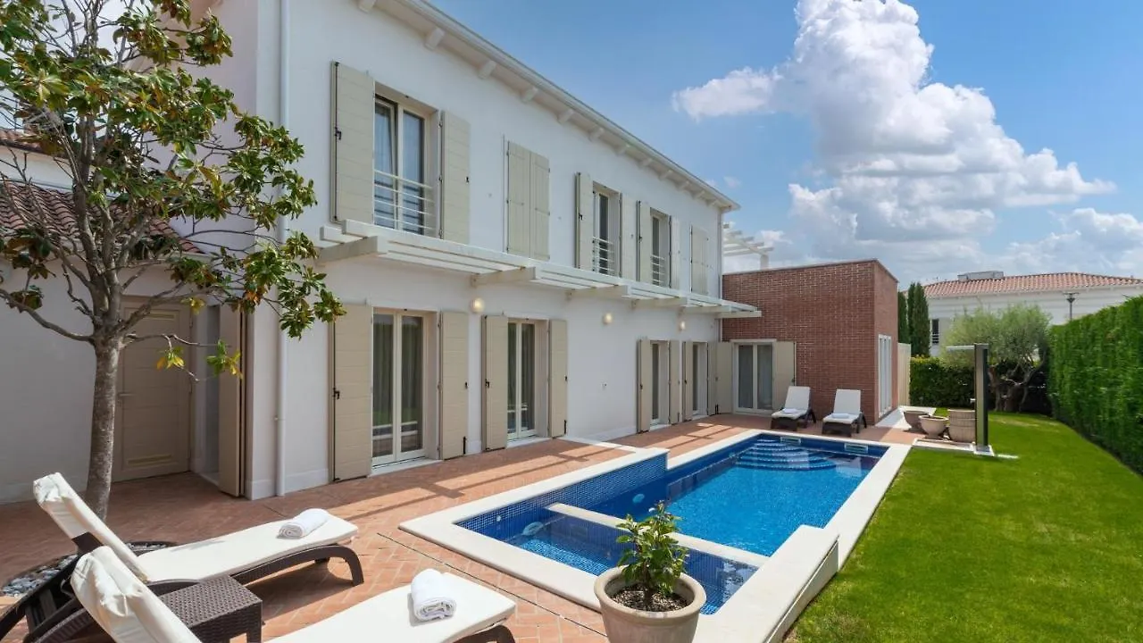 Villa Rafaelle Tar-Vabriga 0*,