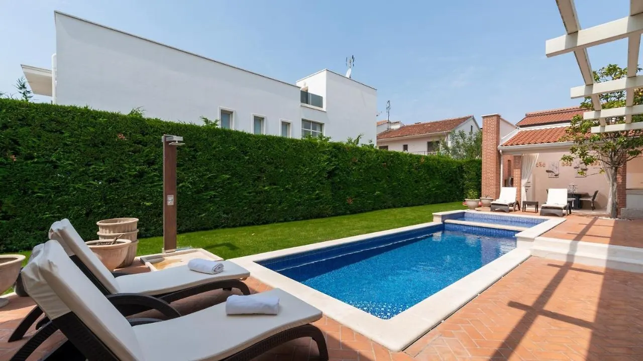 Villa Rafaelle Tar-Vabriga