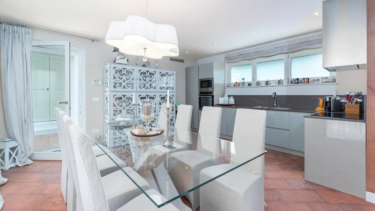 Villa Rafaelle Tar-Vabriga Guest house