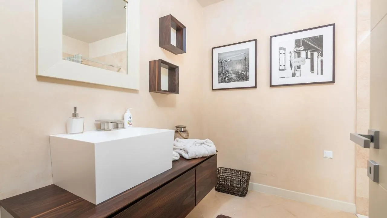 Guest house Villa Rafaelle Tar-Vabriga