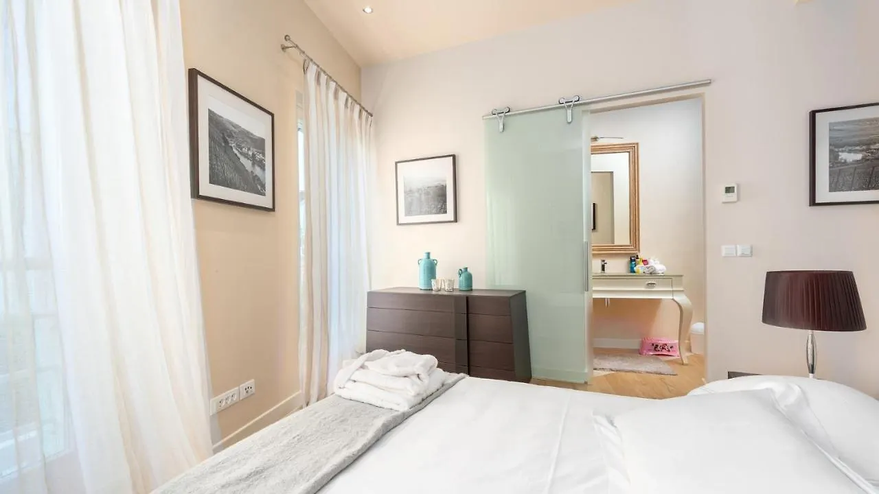 Villa Rafaelle Tar-Vabriga 0*,  Croatia